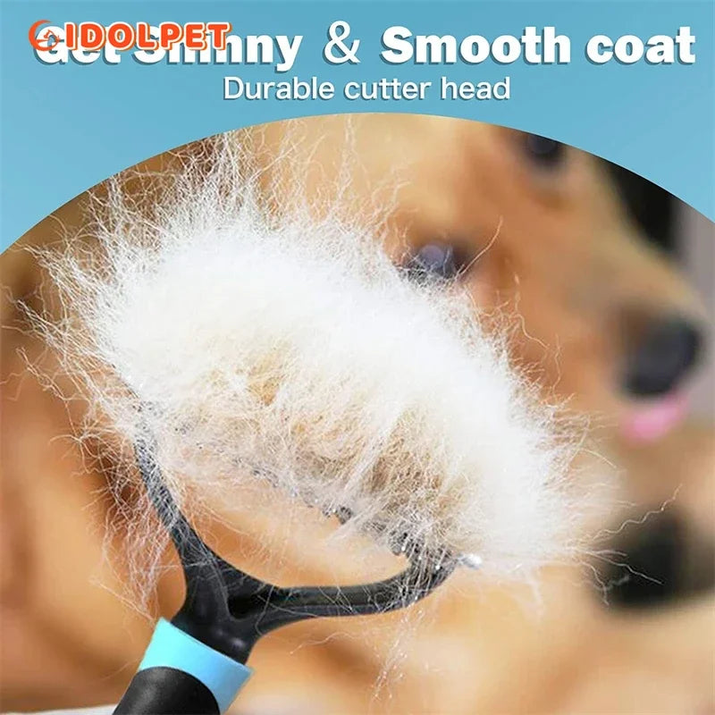 Dog grooming tool with hair being removed, branded 'IDOLPET'.